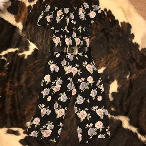 (SM) Black / Floral Jumpsuit